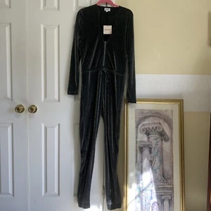 NEW Metallic Black/Silver Long Sleeve One Piece Pants/ Jumpsuit Woman’s Size L - Picture 1 of 13