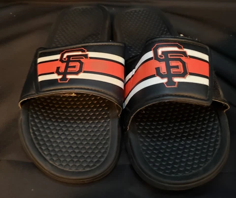 MLB San Francisco Giants Team Logo Legacy Shower Slide Flip Flop Sandals S 7/8 Cover