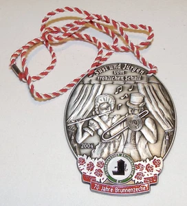 Karnevalsorden Susi Jürgen vom fröhlichen Schall Florengäßner Brunnenzeche 2004 - Bild 1 von 3