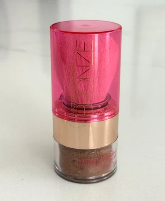 Victoria's Secret Instant Bronzing Shimmer Powder 4.25g/.15 oz - Image 1 of 3