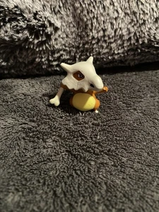 Figura Pokémon Cubone Tomy 2016 juguete - Imagen 1 de 2