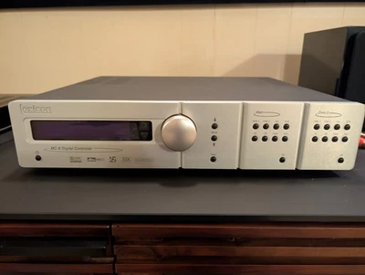 Processador/controlador digital Lexicon MC-8 _ não funciona - Imagem 1 de 4