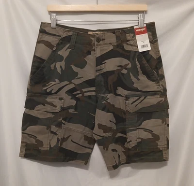 Wrangler Cargo Camo Shorts Men 32 Green Hike Camp Hunt Fish - Image 1 of 4