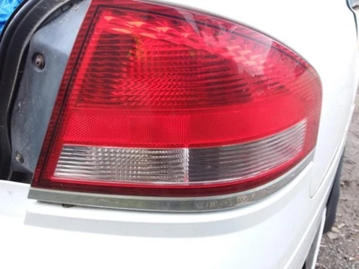 FORD FALCON RIGHT TAILLIGHT BA, SEDAN, 10/2002-09/2005 - image 1 of 4