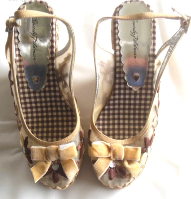 Sandálias/sapatos anabela de palha Beverly Feldman floral/malha arco tamanho 8M - Imagem 1 de 4