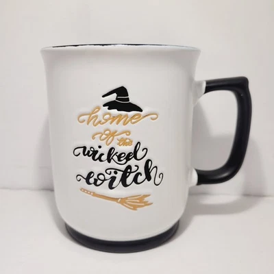 Кофейная чайная кружка Home of the Wicked Witch 18 унций  - Изображение 1 из 4