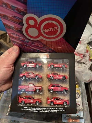 Hot Wheels Mattel 80 Aniversario Paquete de 8 8 Coches de Juguete Set Rojo JGK09 Nuevo Precintado Foto 1 de 2