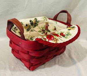 2006 Longaberger Christmas Tea Basket w/ Holiday Liner & Divided Protector - Picture 1 of 3