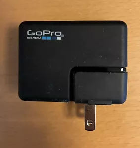 Go Pro Wall Charger - Picture 1 of 10