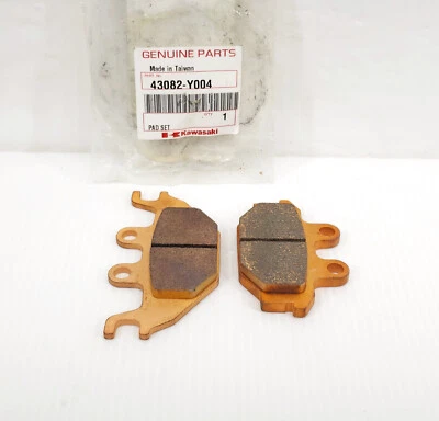 Juego de pastillas de freno traseras originales Kawasaki KVF300 Brute Force 300 OEM 43082-Y004 nuevo Foto 1 de 4
