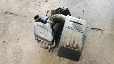 Conjunto de filtro de aire usado se adapta a: GMC Terrain 2.4 Grado A 2011 Foto 1 de 4