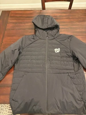 Chaqueta con Capucha Lululemon XL Negra de los Washington Nationals Media Calor Lulu Nueva con Etiquetas Foto 1 de 4