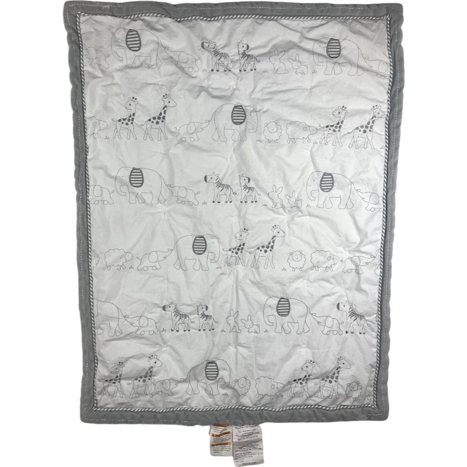 Manta acolchada Cloud Island gris safari animal bebé cuna objetivo unisex a rayas Foto 1 de 4