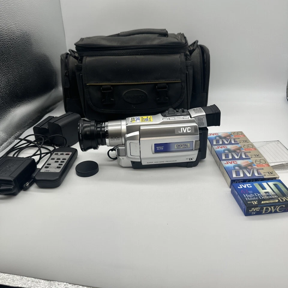 JVC GR-SXM730 GR-SXM730U Super VHS Camcorder Bundle Night Alive ( E03 Error ) - Image 1 of 4