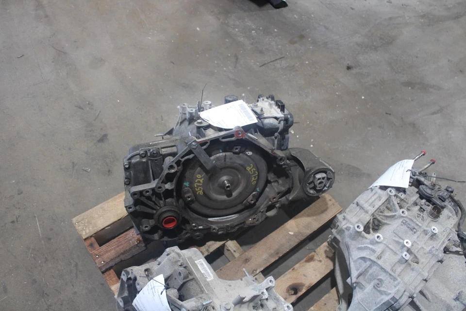 Used Automatic Transmission Assembly fits: 2012 Chevrolet Equinox AT 6 Speed FWD Foto 1 de 4