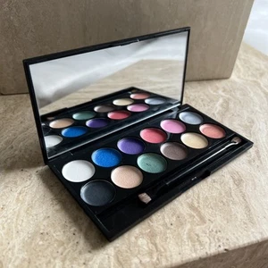 Sleek MakeUp Divine Eyeshadow Primer Palette 600 - Picture 1 of 5
