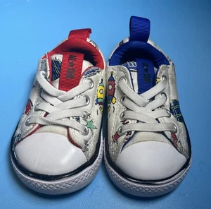 Chuck Taylor Converse All Star Super Play Kleinkind Größe 4, weiße Halbschuhe - Bild 1 von 6