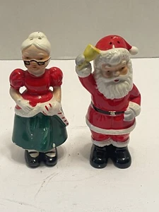 Vintage Santa And Mrs Claus Sitting Salt and Pepper Shakers Japan - Picture 1 of 5