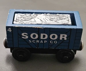 Vintage Thomas & Friends Sodor Scrap Co. Holzeisenbahn Zugwagen #4 blau - Bild 1 von 10