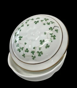Vintage ROYAL TARA “TRELLIS SHAMROCK” BONE CHINA TRINKET JEWELRY BOX-Ireland - Picture 1 of 7