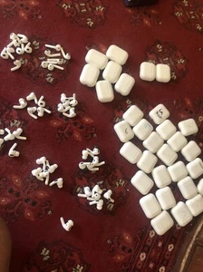Lot mixte Apple AirPods, AirPod Pros, étuis de charge retours NON TESTÉS POUR PIÈCES - - Photo 1 sur 7