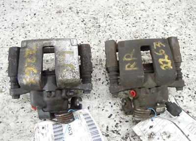 Par de pinzas de freno traseras Lincoln MKS 2013 13 izquierda derecha OEM Flex MKT Explorer Foto 1 de 4