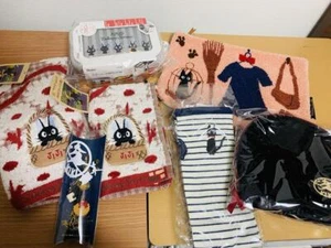 28. Kiki'S Delivery Service Set - Picture 1 of 1