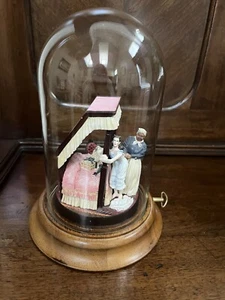Gone With The Wind Domed Music box lacing Scarlet Up - Picture 1 of 9