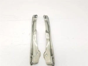 2002-2009 C209 MERCEDES CLK 2x ISOFIX BARS AND BOLTS - Picture 1 of 13