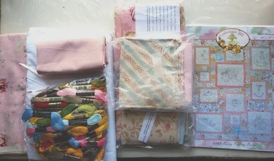 GRANDE! CRAB-APPLE HILL * 2001 BERRY PICKING PARTY + fili * KIT TRAPUNTA * 72 x 81 - Immagine 1 di 4