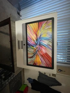 Apple iMac 27-inch Retina 5K 2019 in Original Box - Picture 1 of 1