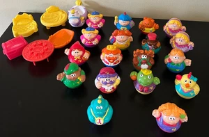 WEEBLES WOBBLE figures furniture accessories lot of 24 - Picture 1 of 6