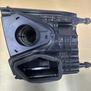 2018-2024 AUDI Q5 2.0L I4 ENGINE AIR CLEANER INTAKE FILTER HOUSING BOX OEM - Picture 1 of 5