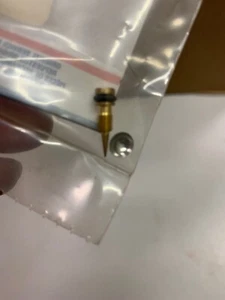 Briggs & Stratton OEM 845290 replacement kit-needle valve - Picture 1 of 2