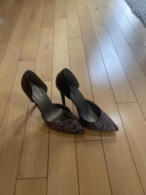 Tacones Michael Antonio imitación piel de serpiente negros talla 8 Foto 1 de 4