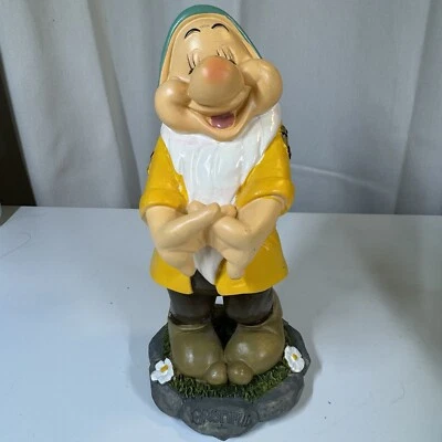 "Estatua de gnomo de jardín tímido coleccionable de Blancanieves y 7 enanos de Disney de 8"" de alto" Foto 1 de 4