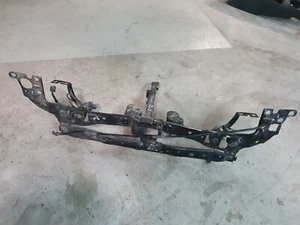 209* Nissan 370Z Coupe Schlossträger Stoßstangenträger - Bild 1 von 8