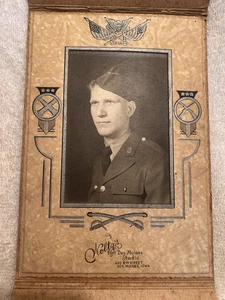 WWII Photo U.S. Soldier In Military-Themed Cardboard Frame Des Moines Militaria - Picture 1 of 6