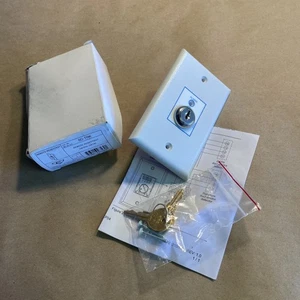 NEW EST Edwards SD-TRK Fire Alarm Remote Test / Reset Switch w/ Keys -NEW IN BOX - Picture 1 of 5