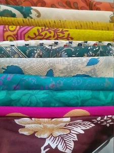 Indian Vintage 25 Pc Of Recycle Silk Sari Remnants/Fabric 8"X8" Fabric Scraps - Picture 1 of 8