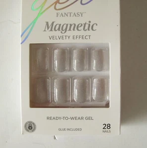 KISS Gel Fantasy Ready-To-Wear Nail, Fantasy Magnetic Velvety Effect, Short - Picture 1 of 1