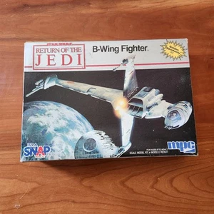 MPC STAR WARS IL RITORNO DELLO JEDI B-WING FIGHTER Kit MODELLO 1-1974 USATO A SCATTO CON SCATOLA - Foto 1 di 14