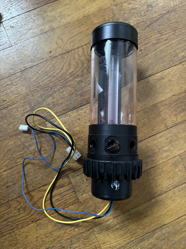 XSPC  Wasserkühlung Reservoir/Ausgleichsbehälter + pumpe  33W - Bild 1 von 2