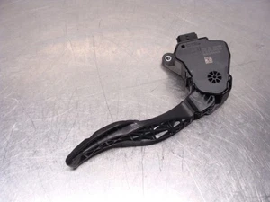 Nissan Kicks SV Gas Accelerator Pedal 18 19 20 - Picture 1 of 4