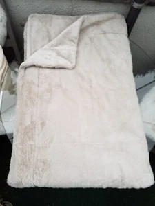 HSE24 EDELZEIT Kaninchenfell Optik Kuschel Wende Decke 150x200cm natur Neu - Bild 1 von 9