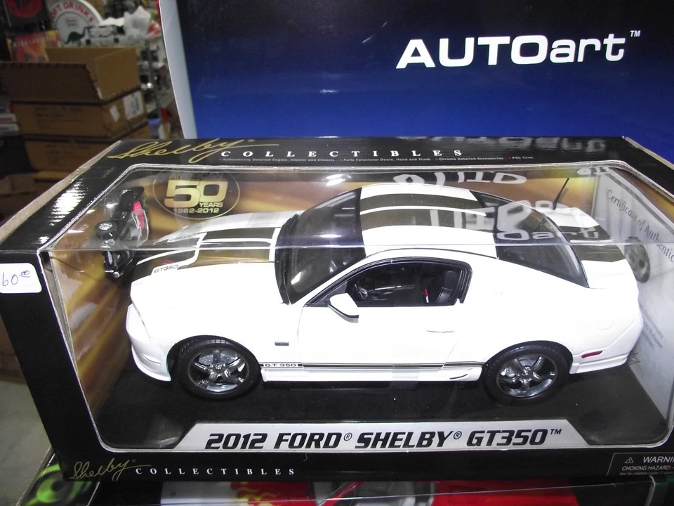 Ford Shelby GT350 2012 coleccionables 1/18 blanco nuevo en caja Foto 1 de 1