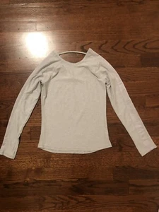 Girl’s Old Navy Active Long Sleeve Gray Top Size 16-NBW - Picture 1 of 7