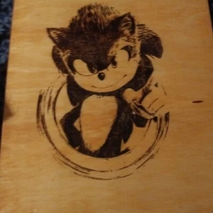 Sonic Lasergravur Holz Wandkunst 11"x14" - Bild 1 von 1