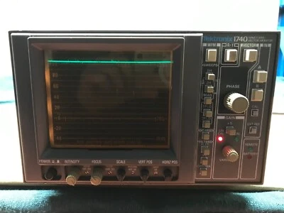 Tektronix 1740 Waveform Vector Monitor with Case and Power Cord - Image 1 of 4