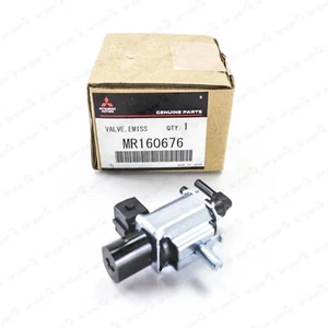 Genuine OEM Mitsubishi 03-06 Montero 07-09 Outlander Emission Vacuum Valve - Foto 1 di 7
